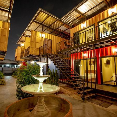 Tuscany Land Resort Donmuang Bangkok Exteriör bild